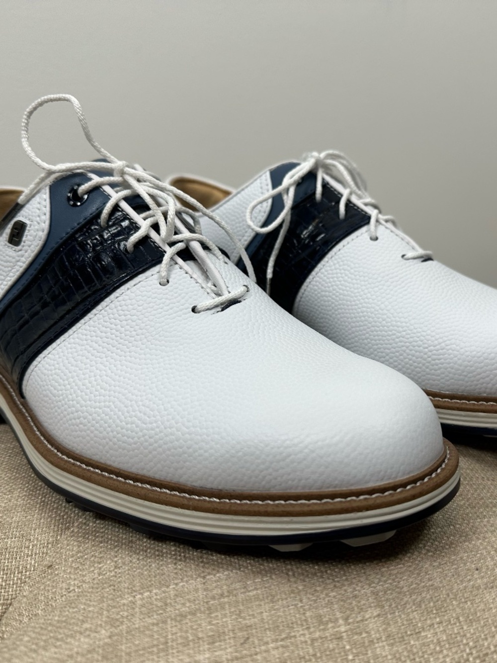 FootJoy DryJoys Premiere Packard Golf Shoes White Navy Men’s 8M NWT